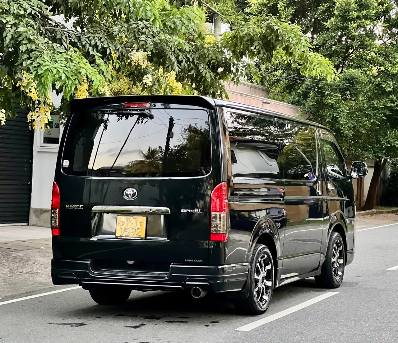 Van / Passenger Van 10 Pax